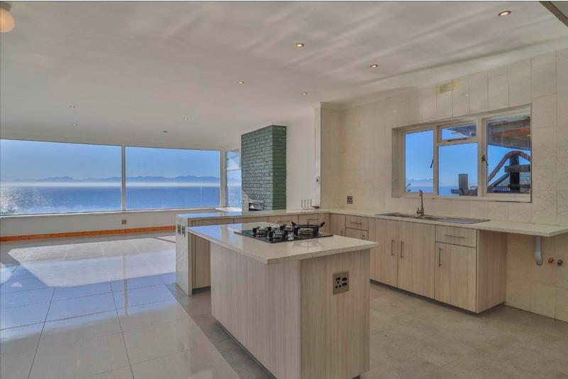 5 Bedroom Property for Sale in Murdock Valley Western Cape